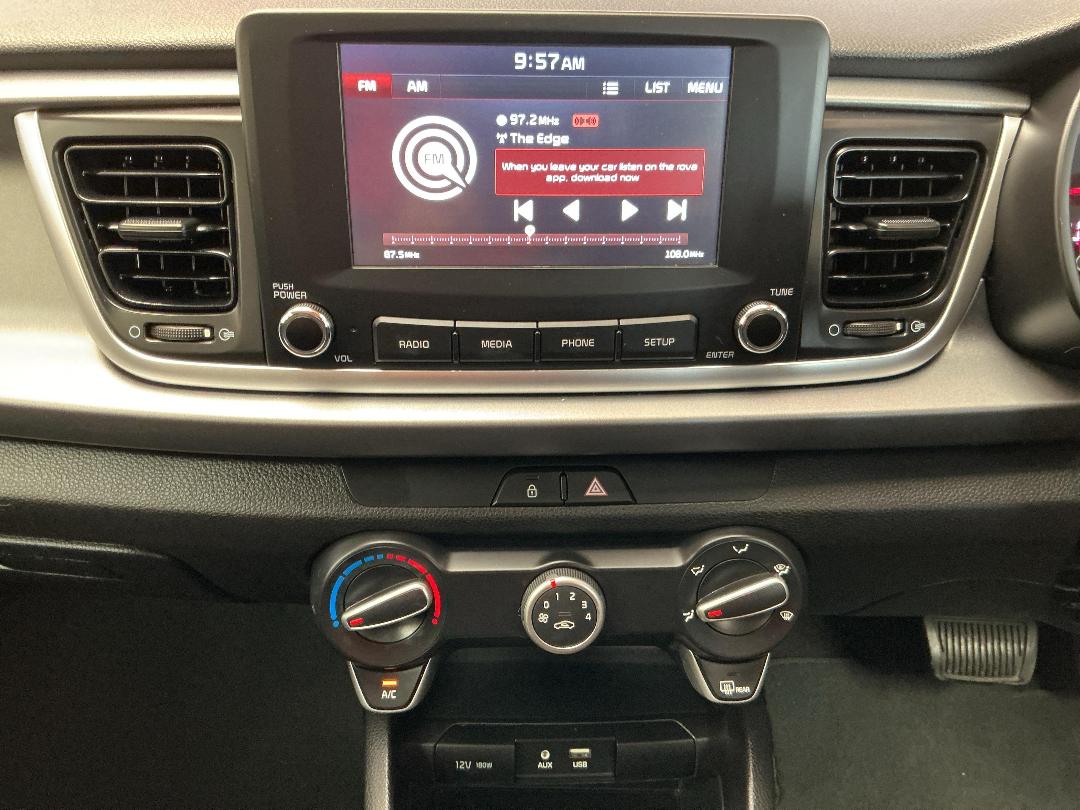 Photo '18' of KIA RIO