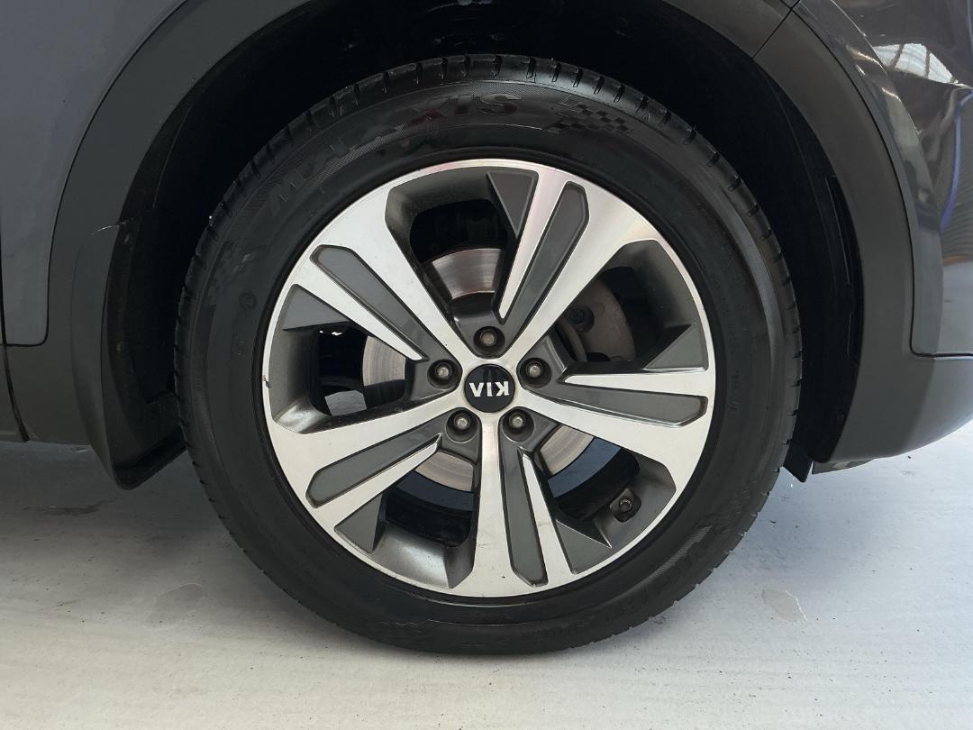 Photo '9' of KIA Sorento