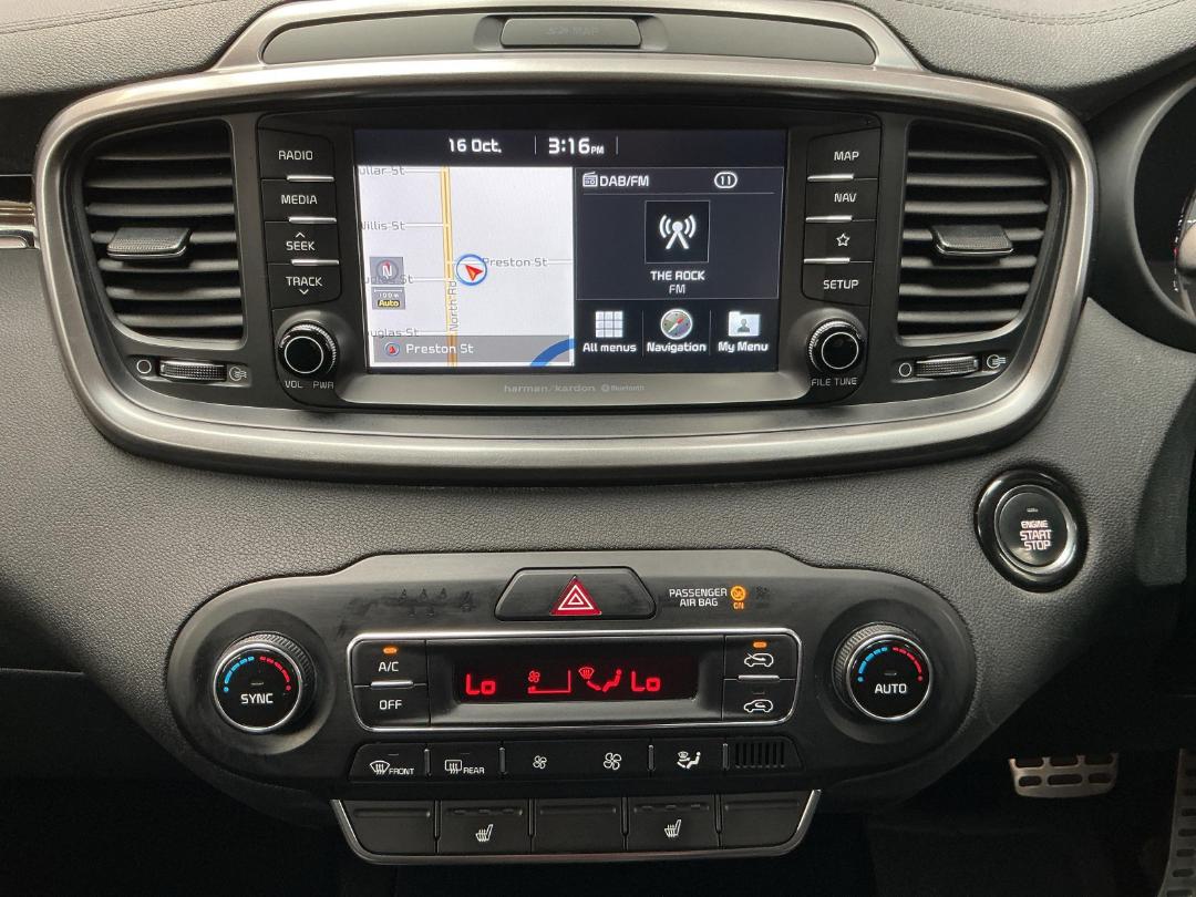 Photo '18' of KIA Sorento