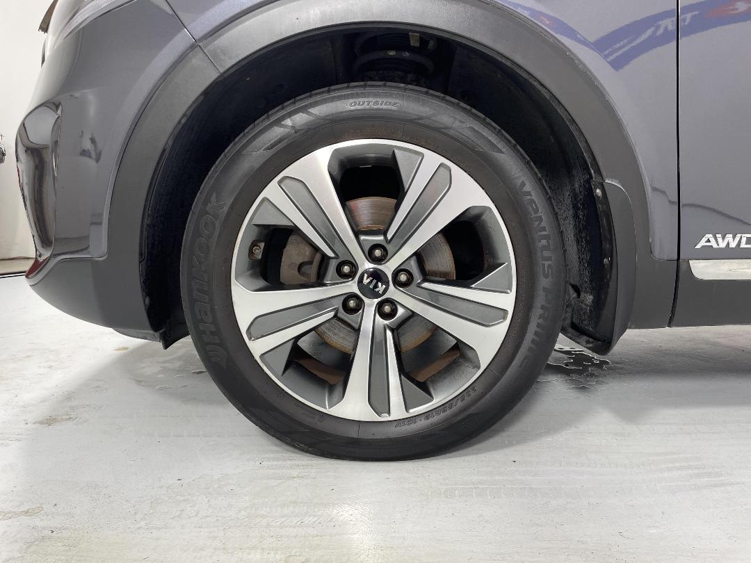 Photo '10' of KIA Sorento