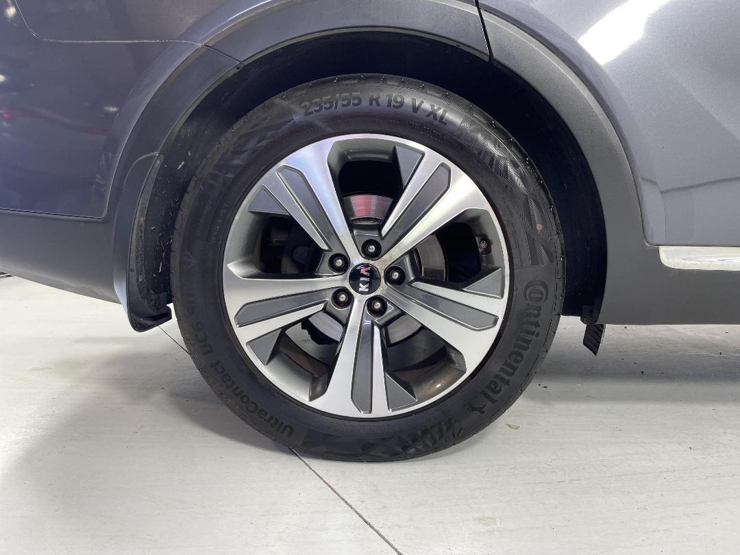 Photo '12' of KIA Sorento