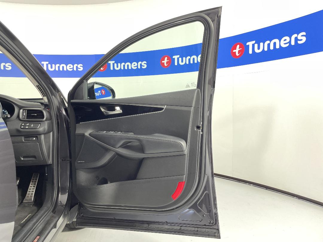 Photo '15' of KIA Sorento