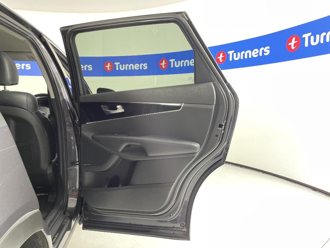 Photo '19' of KIA Sorento