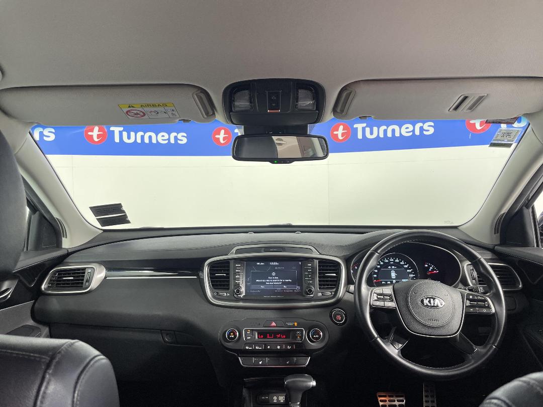 Photo '17' of KIA Sorento