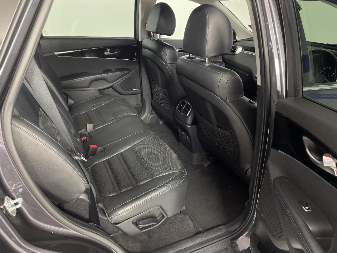 Photo '20' of KIA Sorento