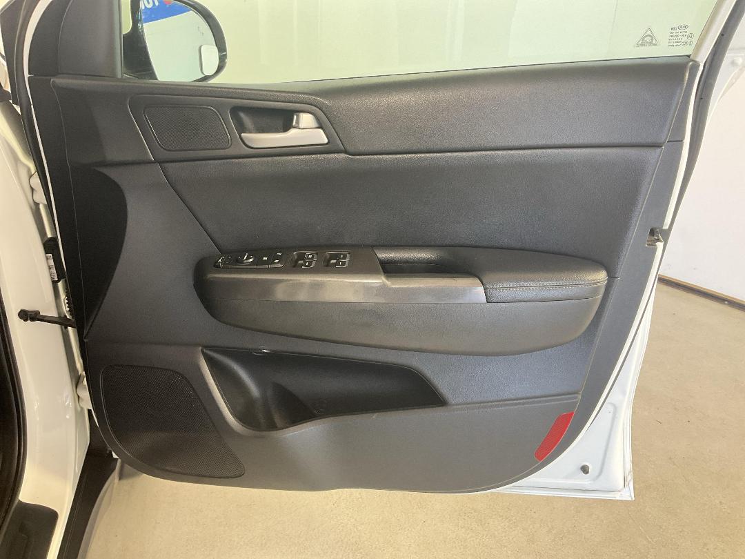 Photo '15' of KIA Sportage Photo '15' of KIA Sportage