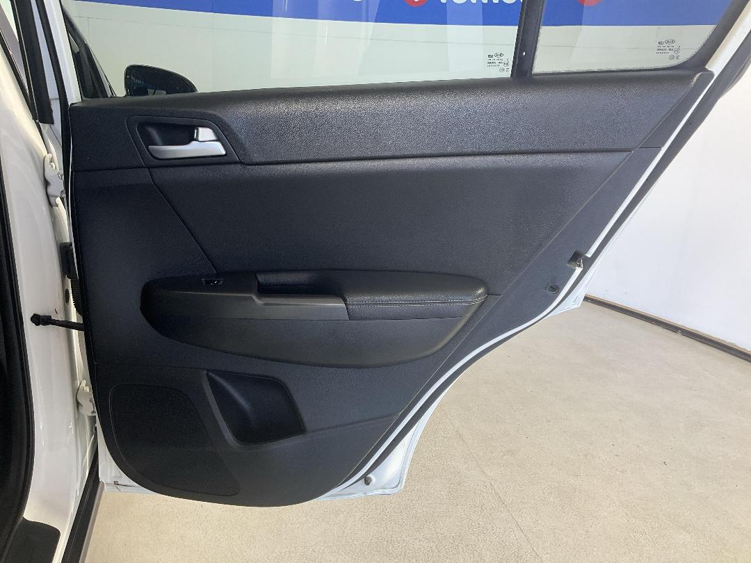 Photo '19' of KIA Sportage Photo '19' of KIA Sportage