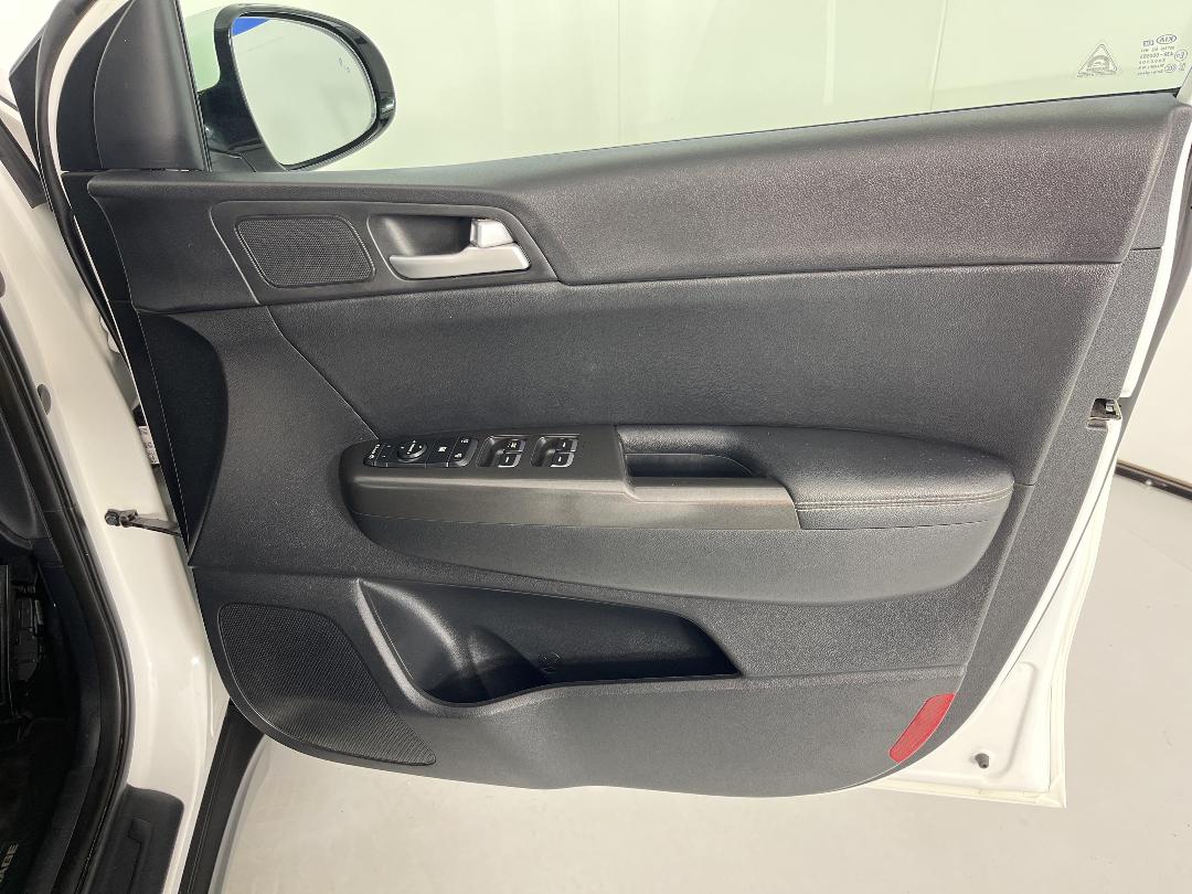 Photo '15' of KIA Sportage Photo '15' of KIA Sportage