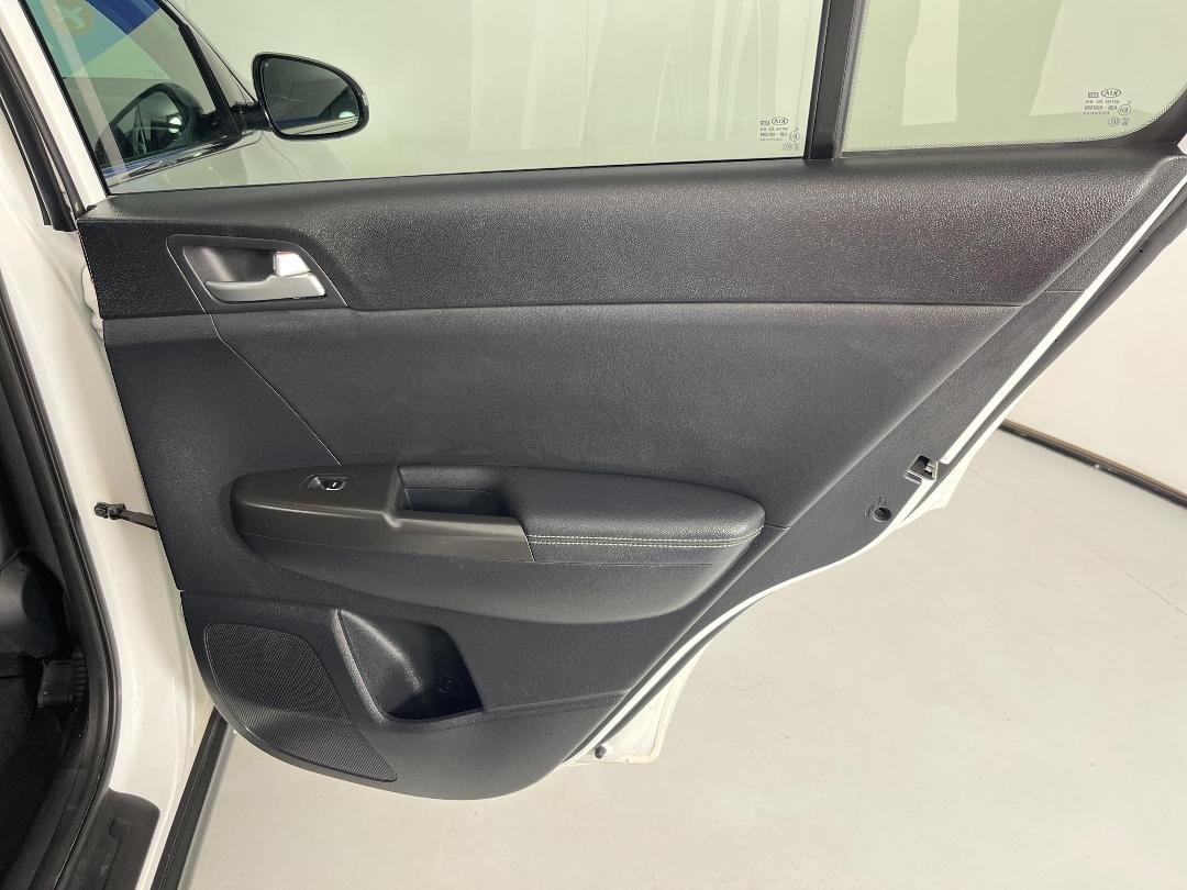 Photo '19' of KIA Sportage Photo '19' of KIA Sportage