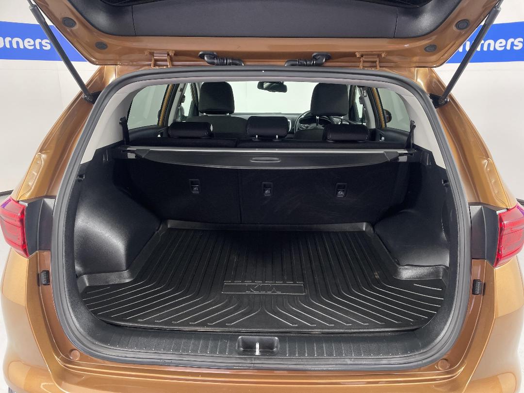 Photo '14' of KIA Sportage Photo '14' of KIA Sportage