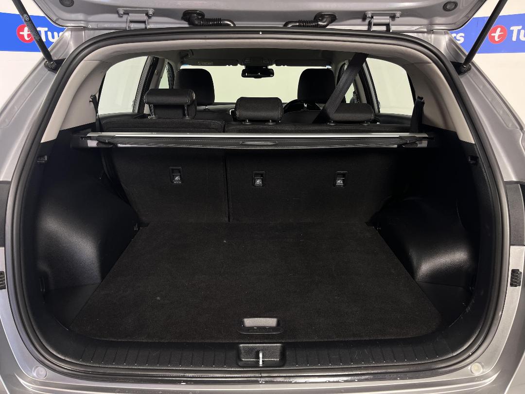 Photo '14' of KIA Sportage Photo '14' of KIA Sportage