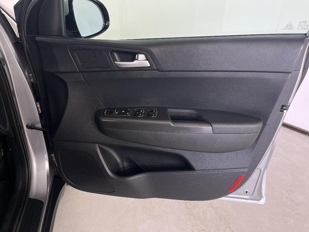 Photo '15' of KIA Sportage Photo '15' of KIA Sportage