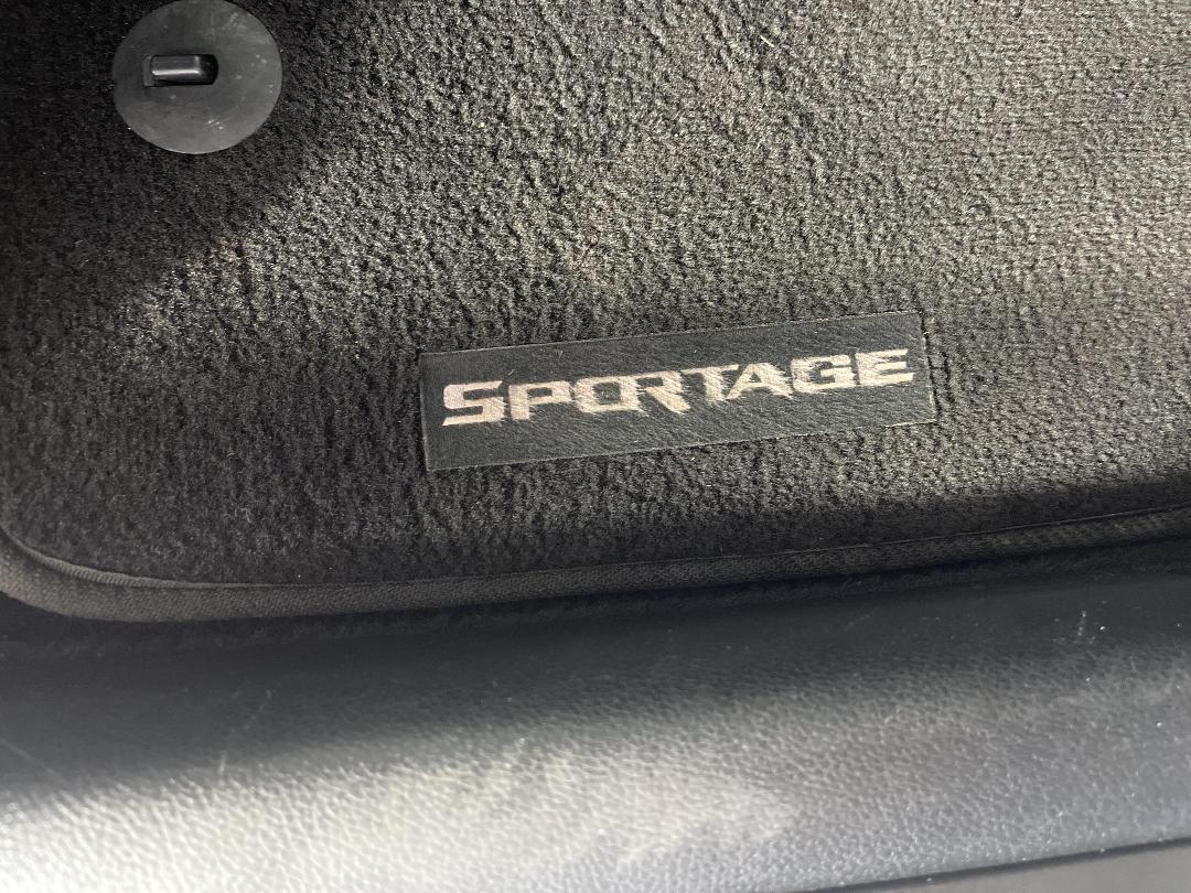 Photo '30' of KIA Sportage Photo '30' of KIA Sportage