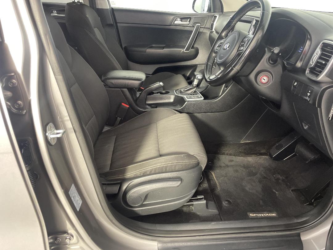 Photo '16' of KIA Sportage Photo '16' of KIA Sportage