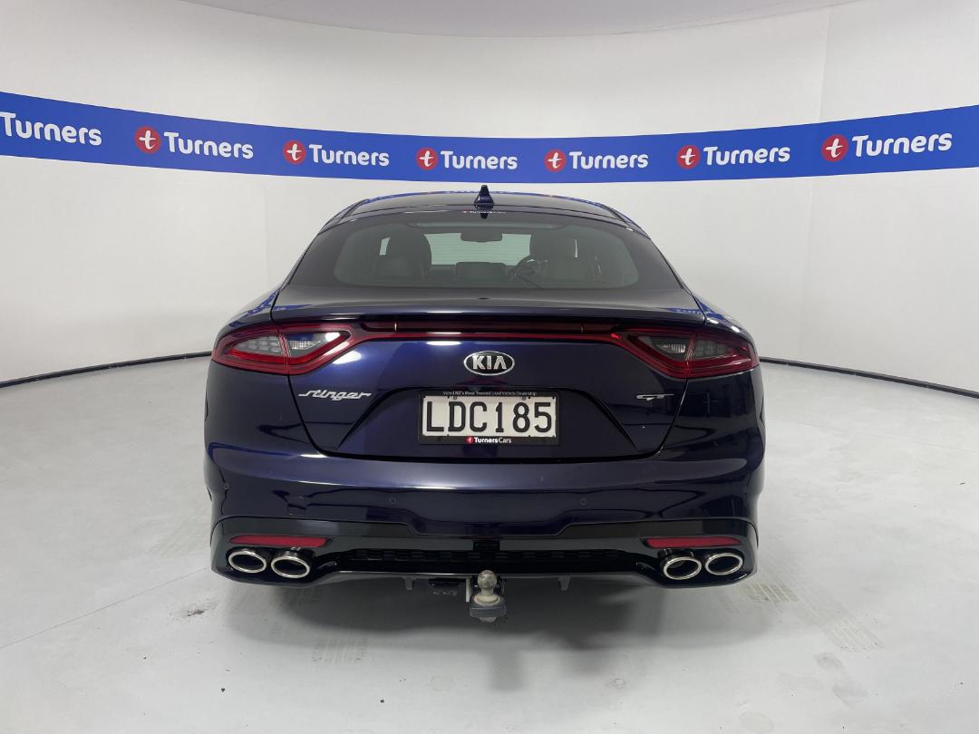 Photo '6' of KIA Stinger