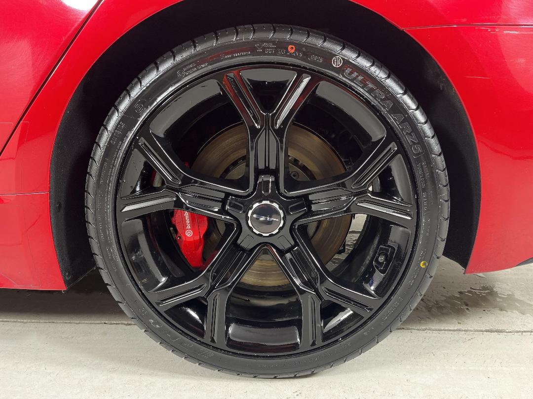 Photo '11' of KIA Stinger Photo '11' of KIA Stinger