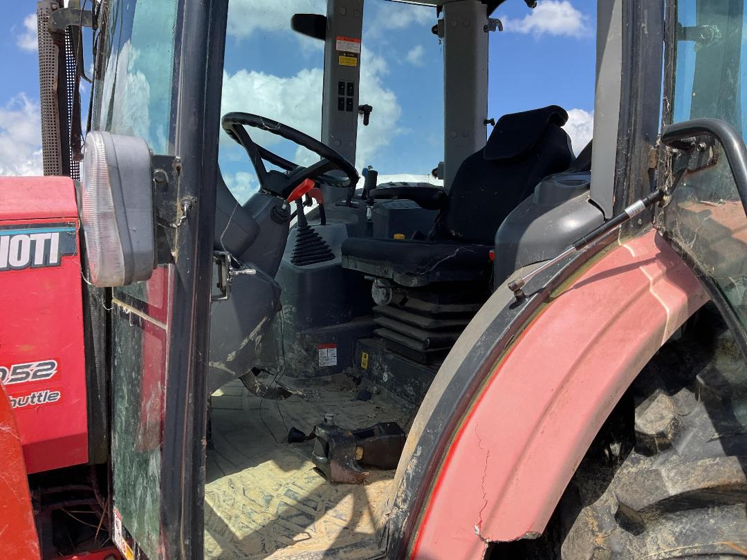 Photo '12' of Kioti PX1052 Tractor
