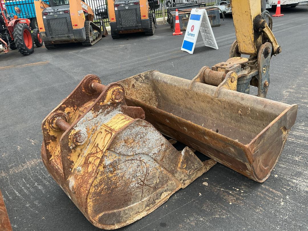 Photo '27' of Komatsu PC138US-8 Excavator