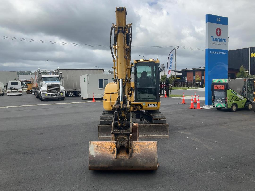 Photo '10' of Komatsu PC88MR-8 Excavator Photo '10' of Komatsu PC88MR-8 Excavator