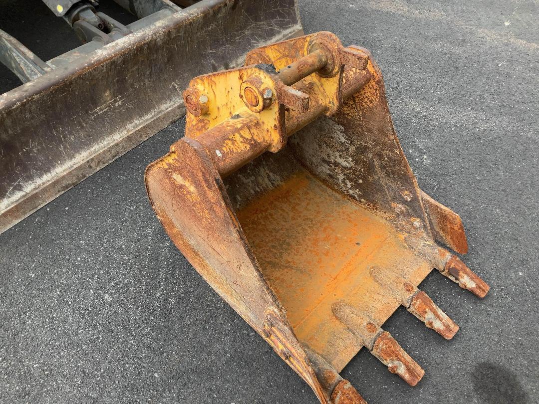 Photo '19' of Komatsu PC88MR-8 Excavator Photo '19' of Komatsu PC88MR-8 Excavator