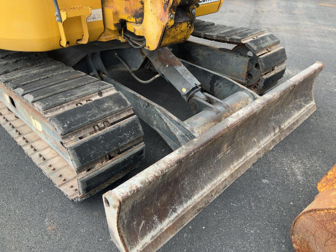 Photo '20' of Komatsu PC88MR-8 Excavator Photo '20' of Komatsu PC88MR-8 Excavator