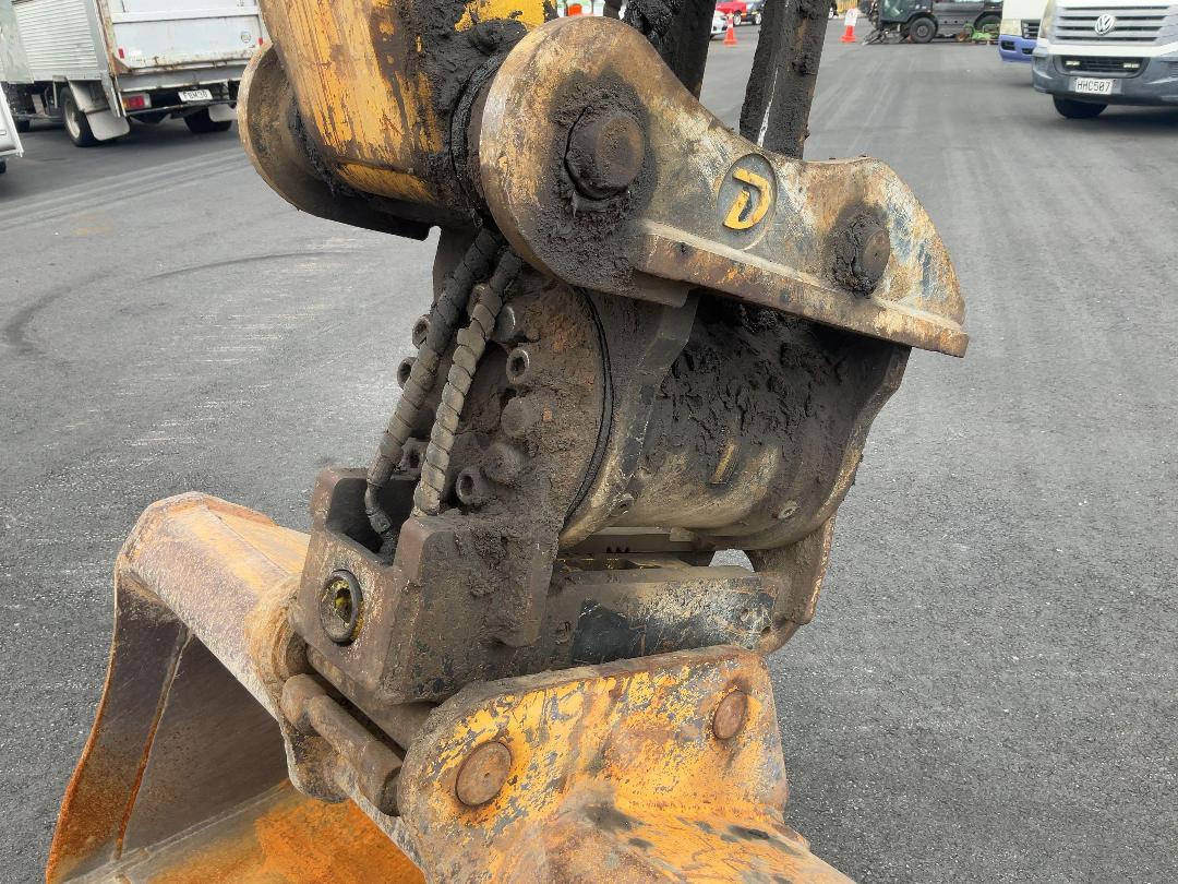 Photo '21' of Komatsu PC88MR-8 Excavator Photo '21' of Komatsu PC88MR-8 Excavator