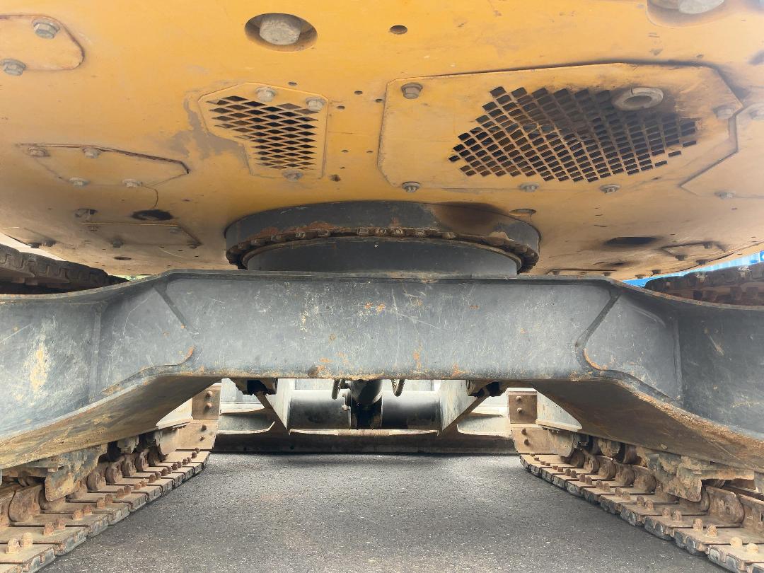 Photo '30' of Komatsu PC88MR-8 Excavator Photo '30' of Komatsu PC88MR-8 Excavator