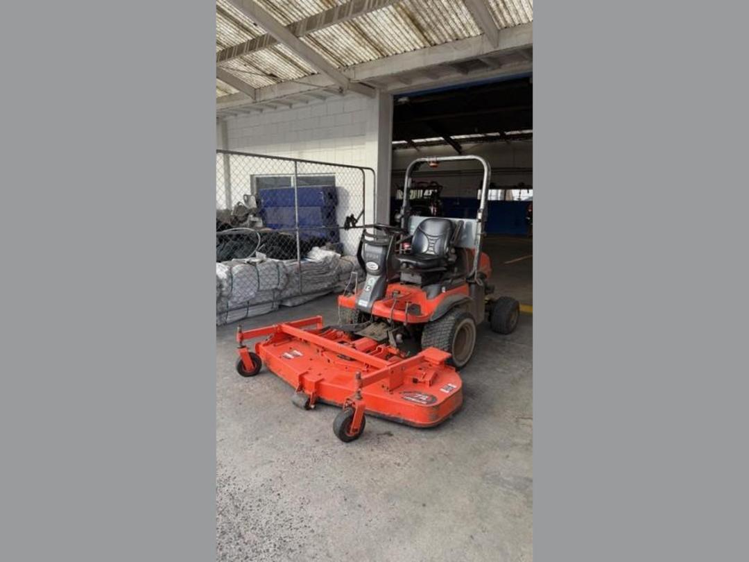 Photo '26' of Kubota F3690 Mower