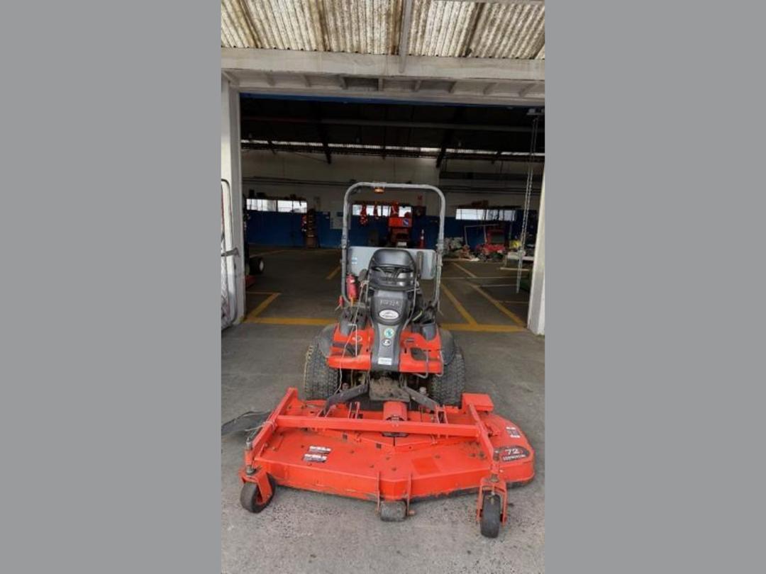Photo '27' of Kubota F3690 Mower