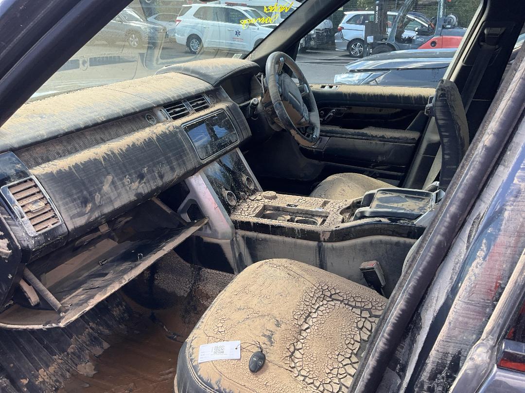 Photo '9' of Land Rover Range Rover SDV8 Vogue