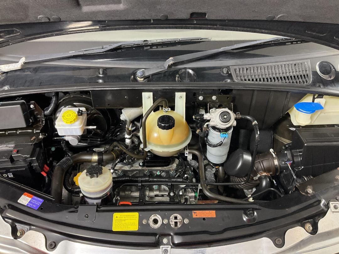 Photo '11' of LDV V80 11 Seat AMT