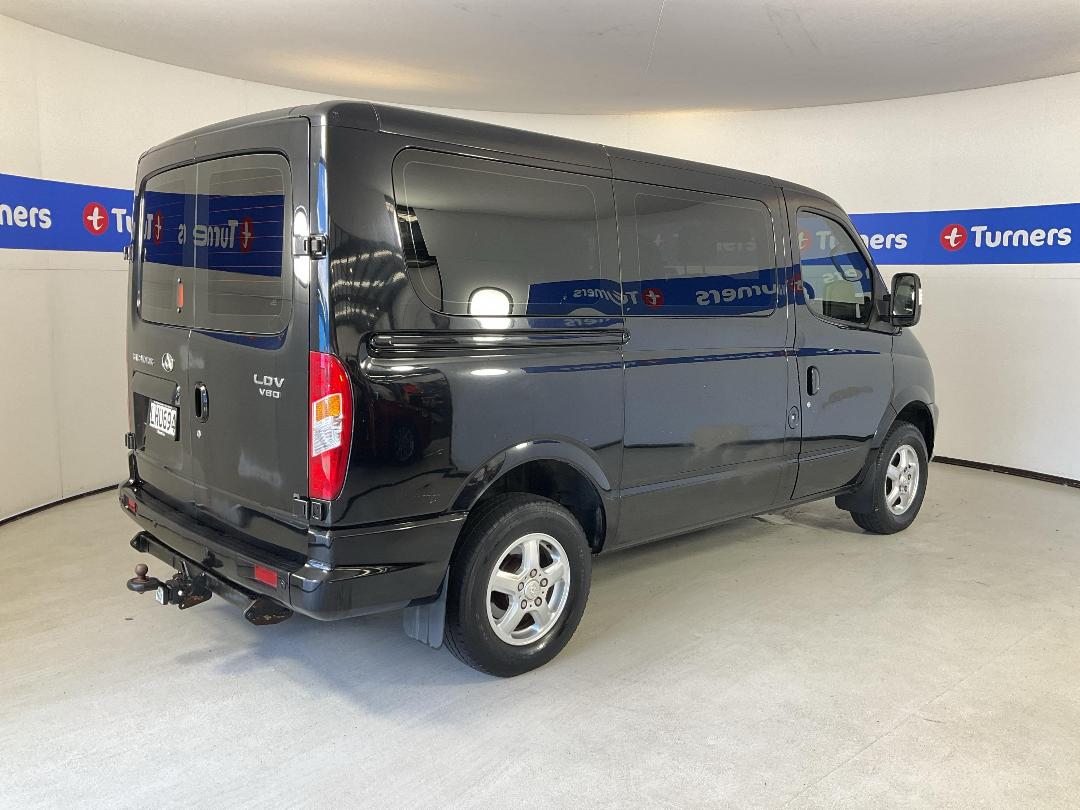 Photo '6' of LDV V80 11 Seat AMT