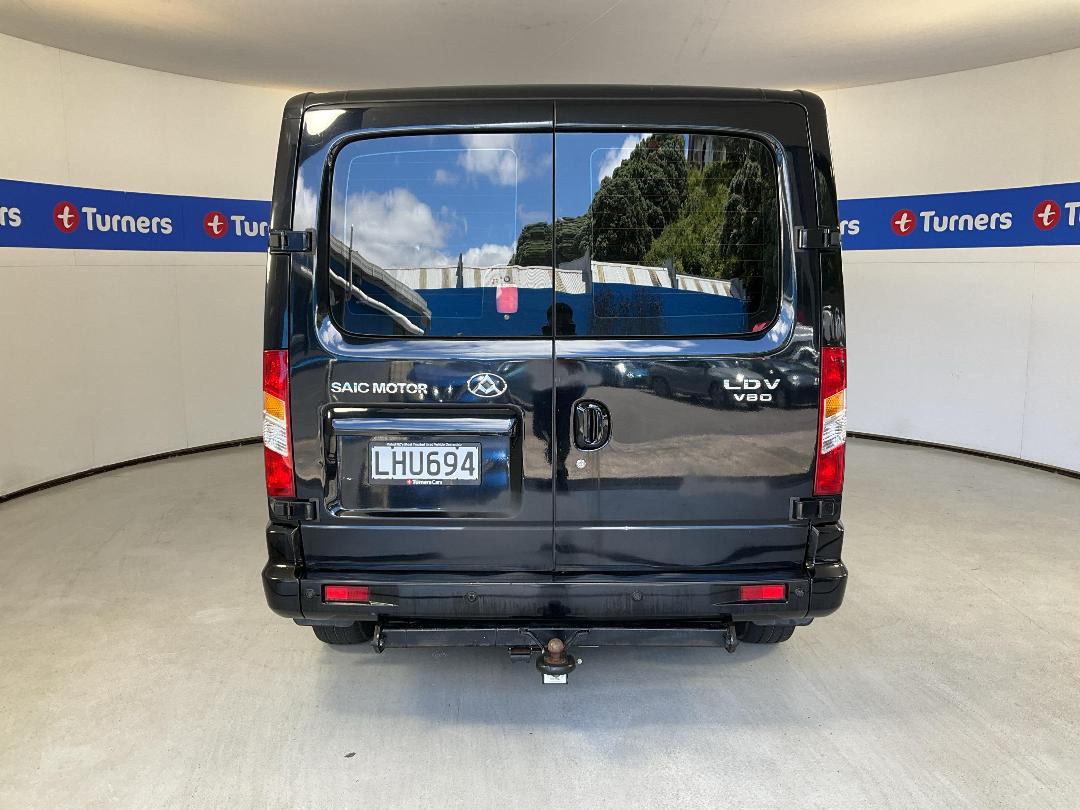 Photo '5' of LDV V80 11 Seat AMT