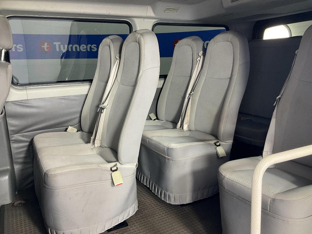 Photo '17' of LDV V80 11 Seat AMT