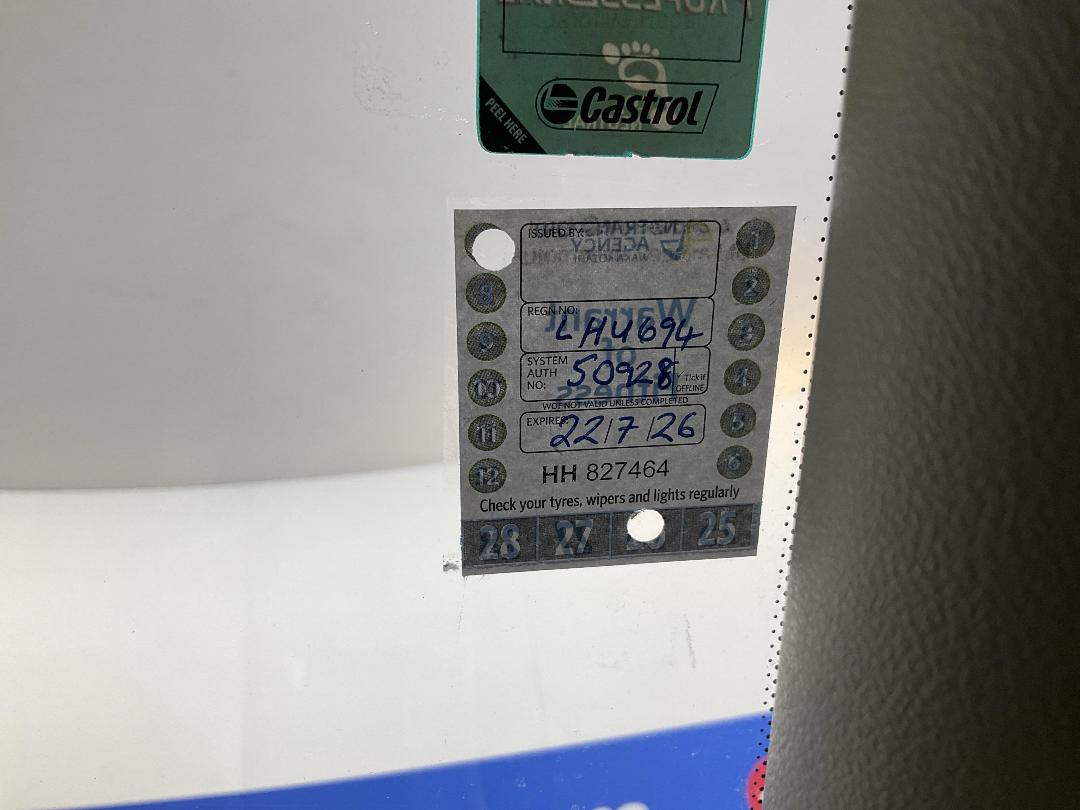 Photo '21' of LDV V80 11 Seat AMT