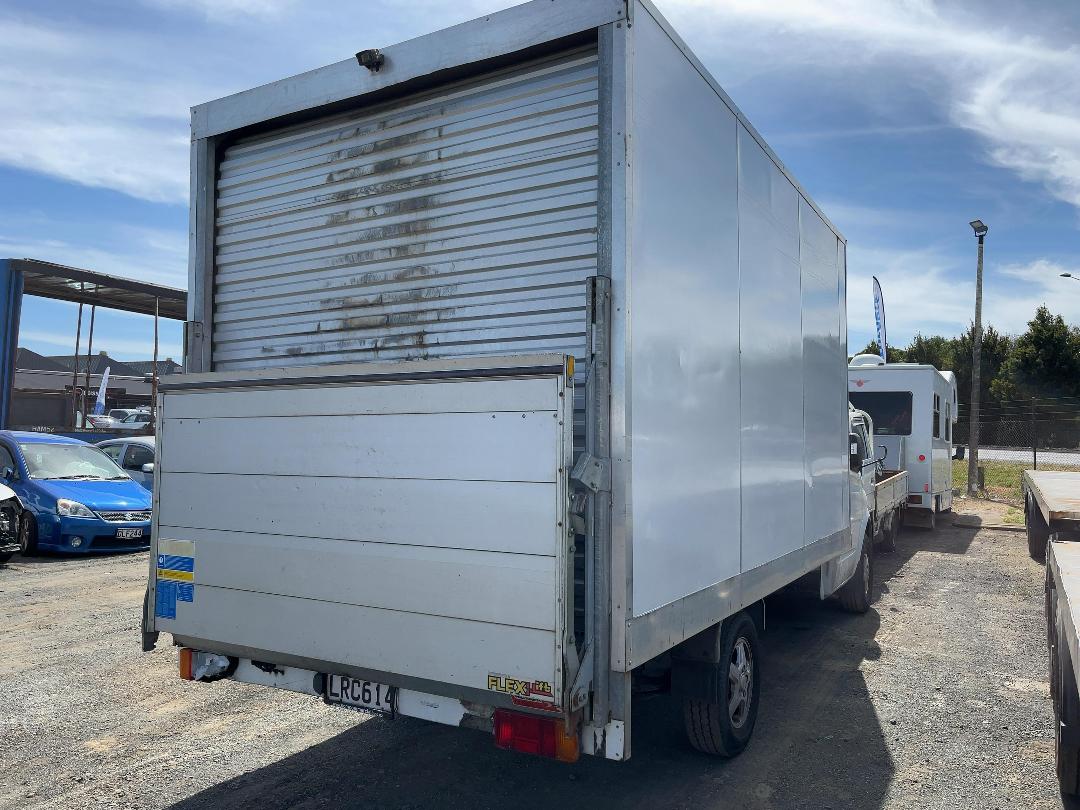 Photo '3' of LDV V80 CAB CHS AMT 2.5D/6AM Box Body