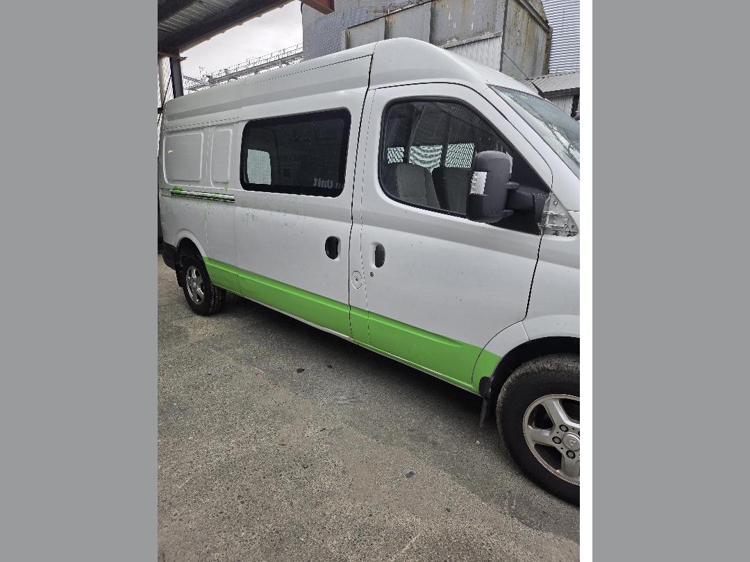 Photo '2' of LDV V80 Bigger MAN Photo '2' of LDV V80 Bigger MAN