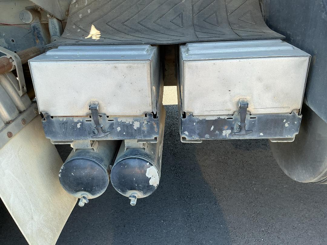 Photo '28' of Mack TRIDENT Logger