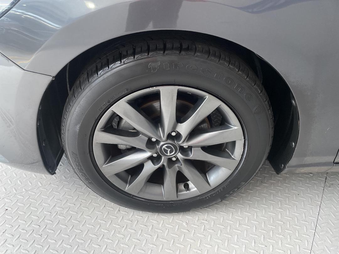 Photo '10' of Mazda Atenza