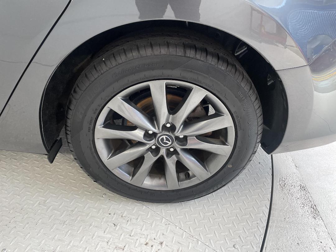 Photo '11' of Mazda Atenza