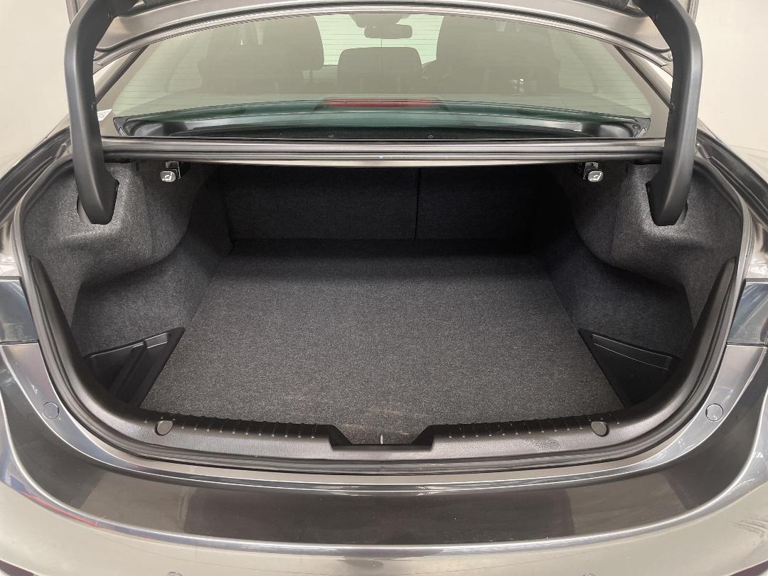 Photo '14' of Mazda Atenza