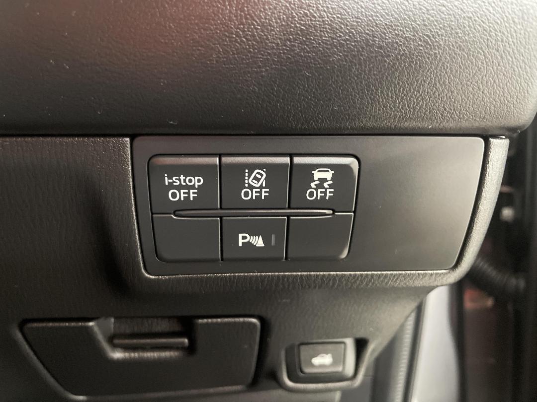 Photo '25' of Mazda Atenza