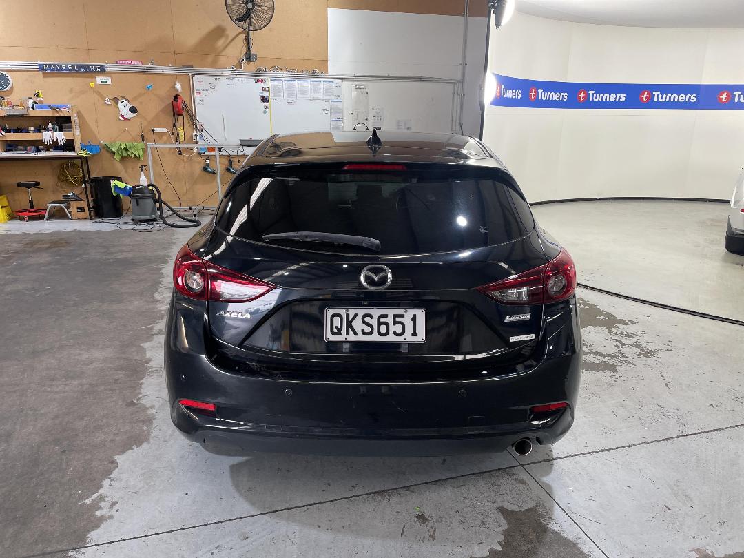 Photo '5' of Mazda Axela Photo '5' of Mazda Axela