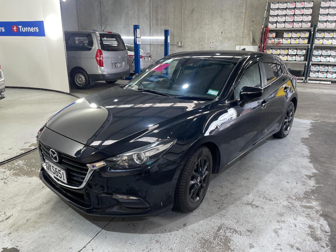 Photo '3' of Mazda Axela Photo '3' of Mazda Axela