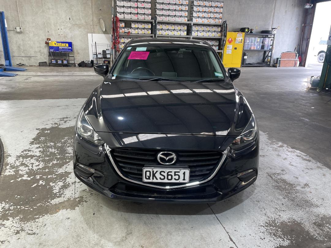 Photo '2' of Mazda Axela Photo '2' of Mazda Axela