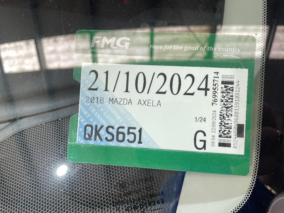 Photo '14' of Mazda Axela Photo '14' of Mazda Axela