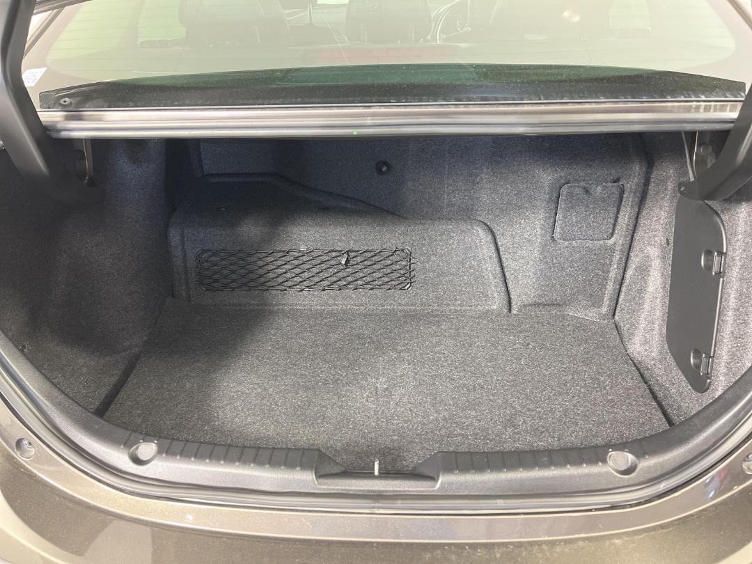 Photo '14' of Mazda Axela