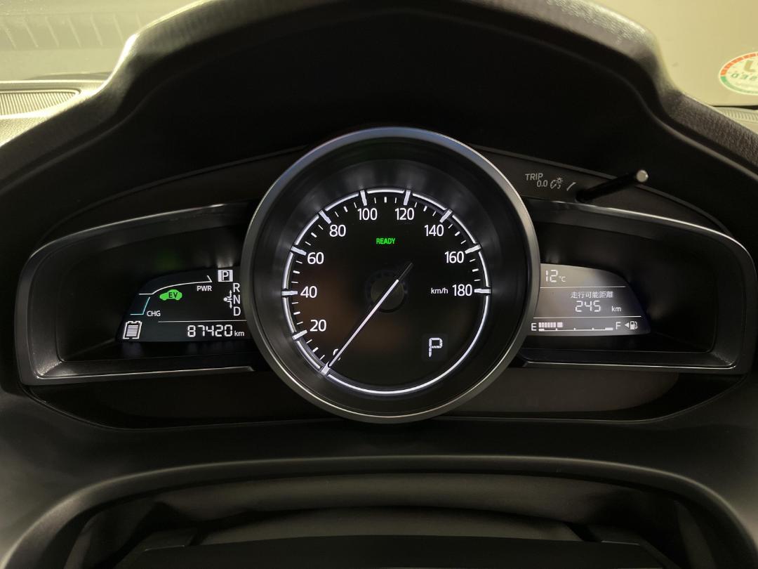 Photo '21' of Mazda Axela