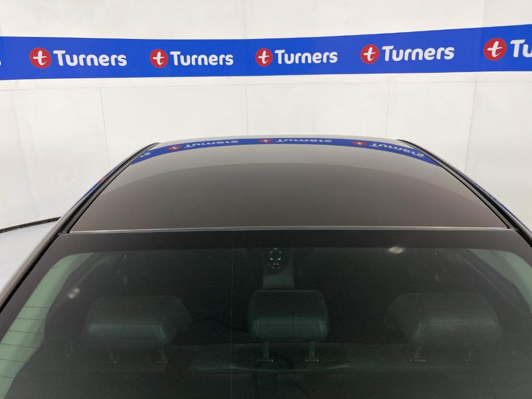 Photo '30' of Mazda Axela