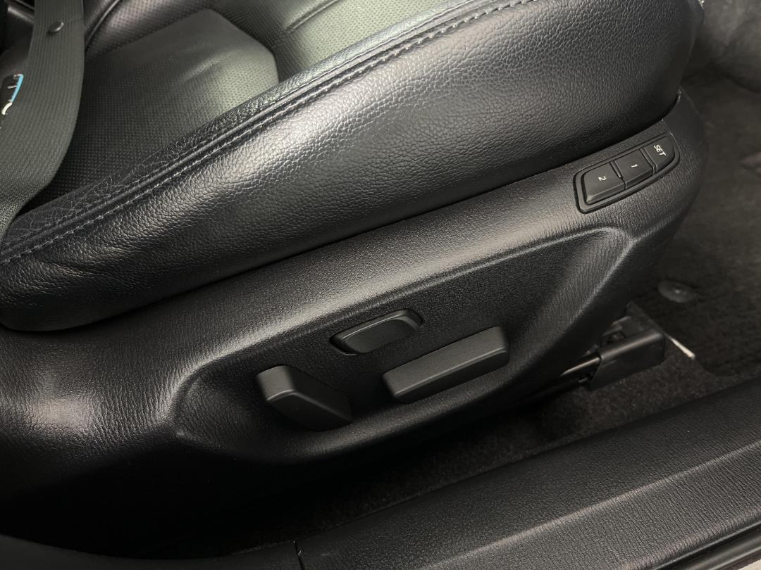 Photo '28' of Mazda Axela